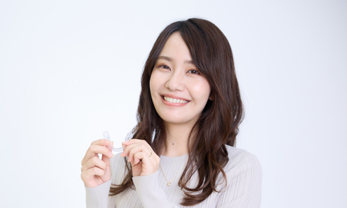 「目立ちにくいマウスピース矯正」を手が届きやすい価格で始められる